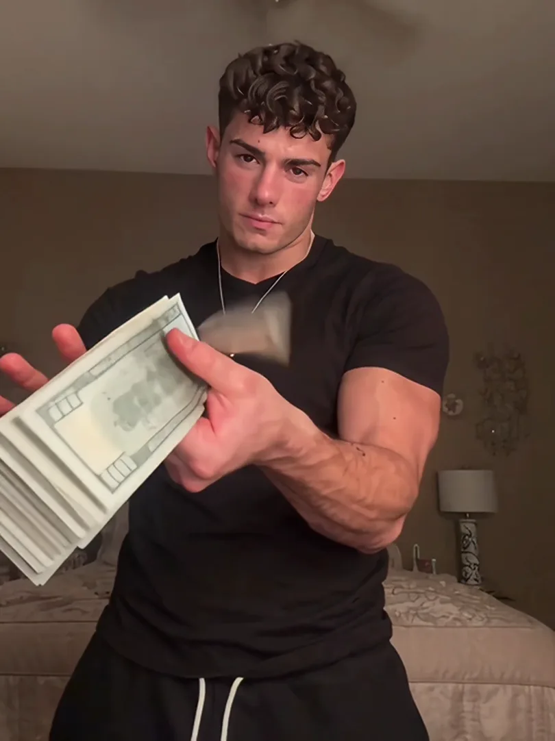 Cash Fan Money Flex AI cash fan video example